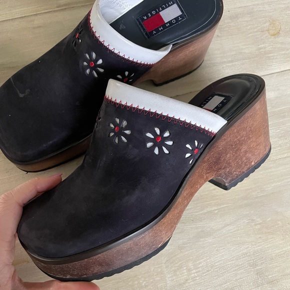 Vintage Y2k chunky wooden platform Tommy Hilfiger clogs - Picture 10 of 10